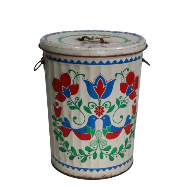 Metal Vintage Pennsylvania Dutch Paint Decorated Garbage Trash Can For Sale - Image 7 of 15
