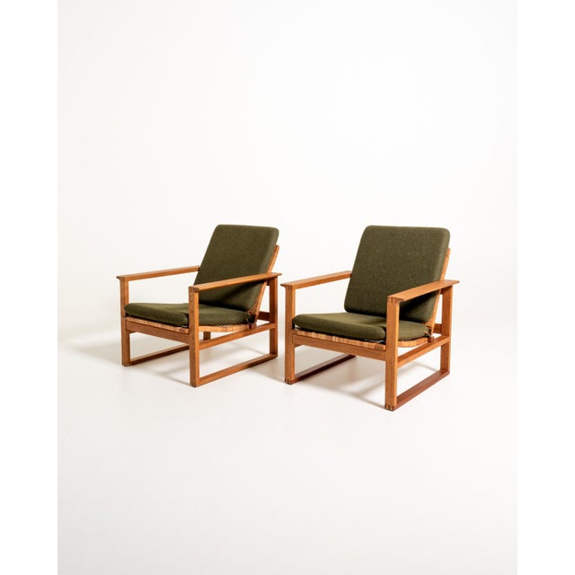 Børge Mogensen Medestolen Lounge Chairs by Børge Mogensen for Fredericia, 1956, Set of 2 For Sale - Image 4 of 15