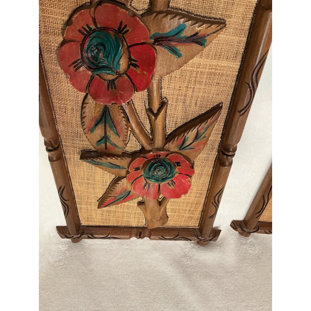 Wood Pair Mid Century Carved Wood Flower Art Wall Hanging Plaques, Tiki Bar Tropical Exotic Decor Circa 50s 60s For Sale - Image 7 of 12