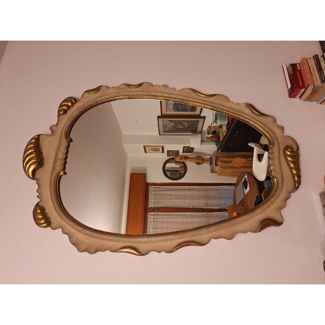 Large Mirror in Lacquered and Gilded Wood with Scrolls and Floral Motifs by Paolo Buffa, 1940s For Sale - Image 9 of 13