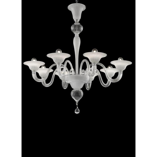 Modern Venetian Murano Glass Chandelier in Transparent and White Tones with Silver Leaf by Simoeng For Sale - Image 4 of 7
