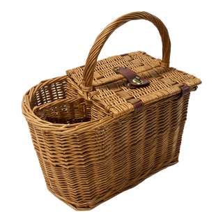 Vintage Woven Wicker Picnic Basket W/ Beverage Caddy For Sale