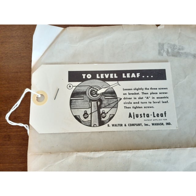 1970's Ethen Allen Early American Solid Maple Drop-Leaf Tea Cart. Absolutely beautiful Tea Cart with less then normanl...