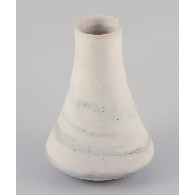 Large Modernist Ceramic Vase by Lucie Rie, 1970s For Sale - Image 4 of 10