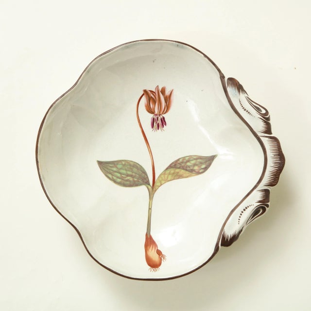 English Set of Six English Pearlware Shell Dishes For Sale - Image 3 of 11