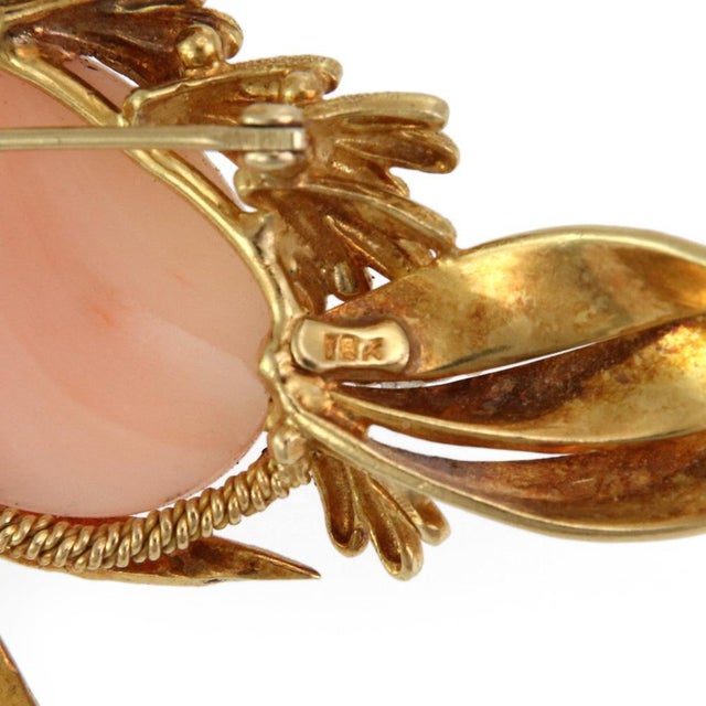 Bird Brooch Diamond Coral 18k Yellow Gold Large Size For Sale - Image 4 of 5