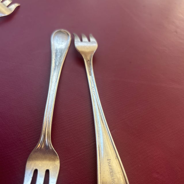 Circa 1930s Reed & Barton Triplex Hotel Ware Silver Plate Trident Oyster Forks Set of 3 From the Parker House Hotel in Boston For Sale In Los Angeles - Image 6 of 8