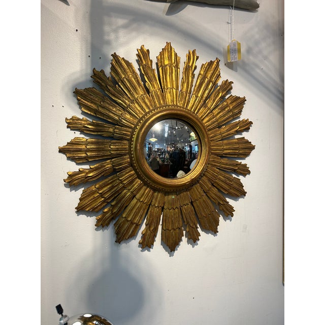 Italian Carved Giltwood Sunburst Convex Mirror For Sale In Philadelphia - Image 6 of 16