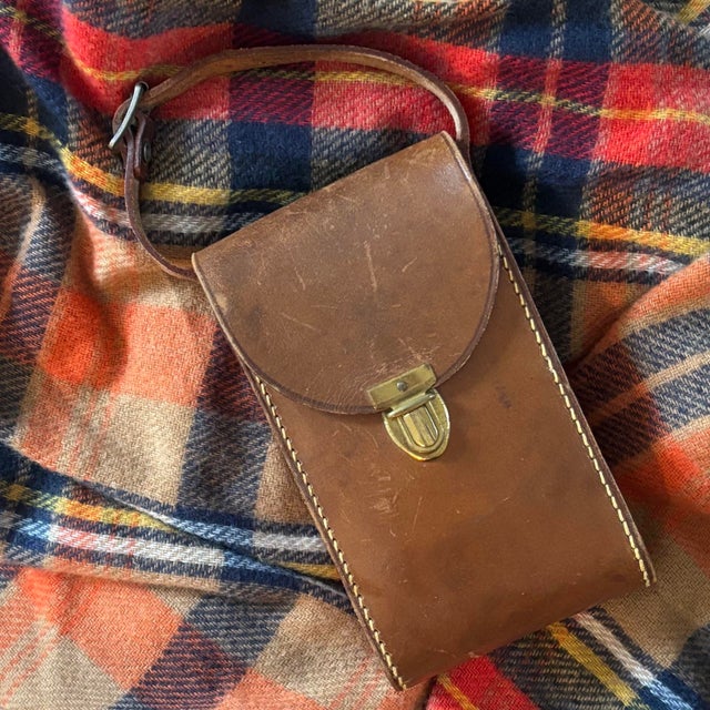 1950s Folding Camera & Leather Case Vintage 1951 Kershaw For Sale - Image 5 of 12