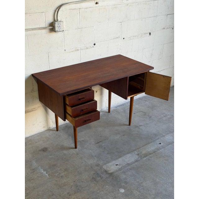 Mid-Century Modern Teak Writing Executive Desk Denmark Mid-Century Modern 1960s For Sale - Image 3 of 10