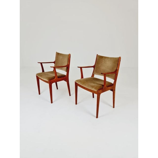 Mid-Century Modern Danish Armchair with Teak Frame and Gray Upholstery by Johannes Andersen for Uldum Møbelfabrik, 1960s For Sale - Image 6 of 14