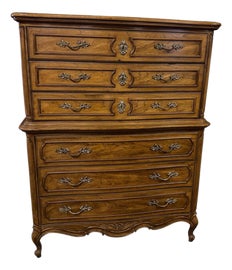 Example of Thomasville Dressers and Chests of Drawers