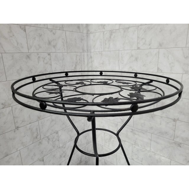 Black Vintage Atomic Mid Century Modern Black Iron Metal Round Accent Table For Sale - Image 8 of 11