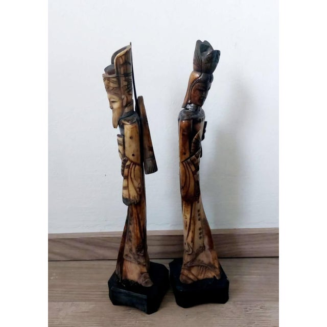 Early 20th Century Chinese Ox Bone Figures, Jiang Taigong & Guanyin - a Pair For Sale - Image 6 of 7