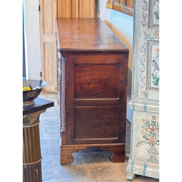 Brown George III 18th Century Oak Dresser Base For Sale - Image 8 of 14