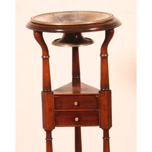 Lovely mahogany barber's table from the end of the 18th century, George III period. Very beautiful, unusual piece of...