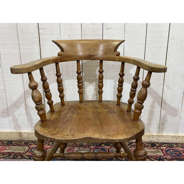 Antique English Rustic Armchair in Elm and Beech, 1800s, in Good conditions. Designed before 1890