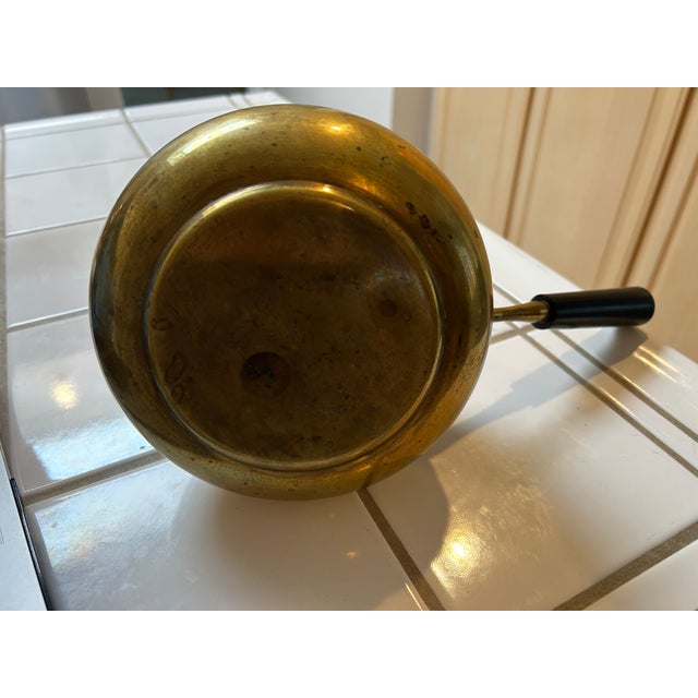 Traditional 1950s Brass Saucepan With Long Black Handle, Mid Century For Sale - Image 3 of 5