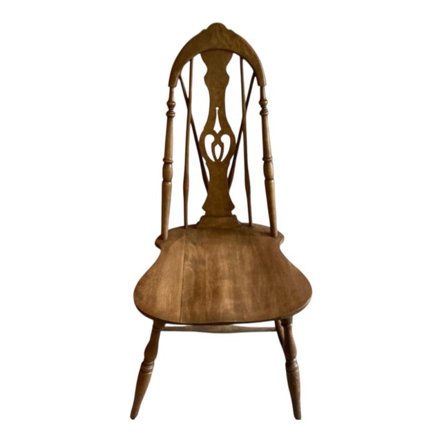 Farmhouse Set of 3 Antique Colonial Revival Windsor Chairs With Pierced Splat, Circa 1900 For Sale - Image 3 of 8