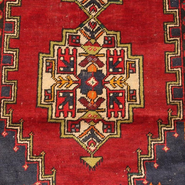 Wool Izmir Rug, Türkiye For Sale - Image 4 of 8