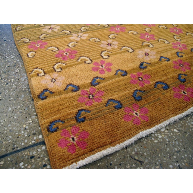 Mid 20th Century Galerie Shabab Collection Mid-20th Century Turkish Anatolian Rug For Sale - Image 5 of 10
