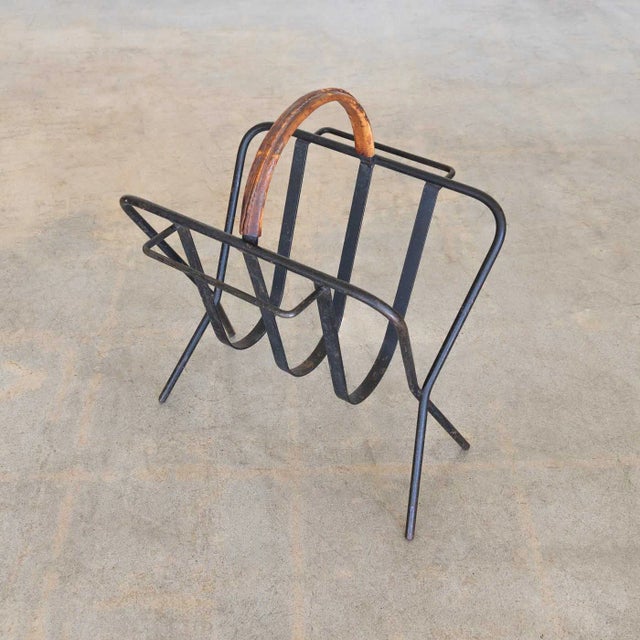 French 1940s Iron and Leather Magazine Rack in the Style of Jacques Adnet For Sale - Image 3 of 11