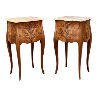 1940s Pair of French Louis XV Style Rosewood Side Tables Nightstands For Sale