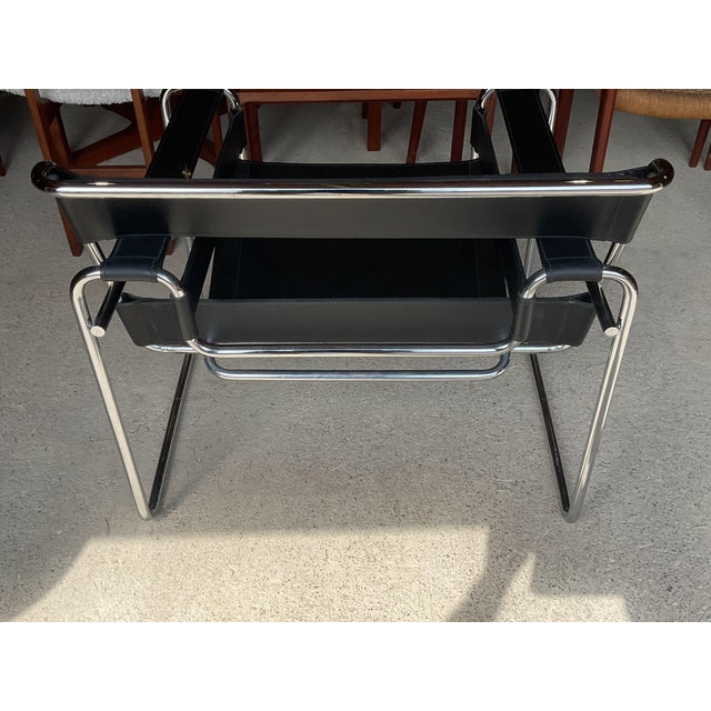 Mid-Century B3 Wassily Armchair by Marcel Breuer for Knoll Inc / Knoll International For Sale - Image 9 of 16