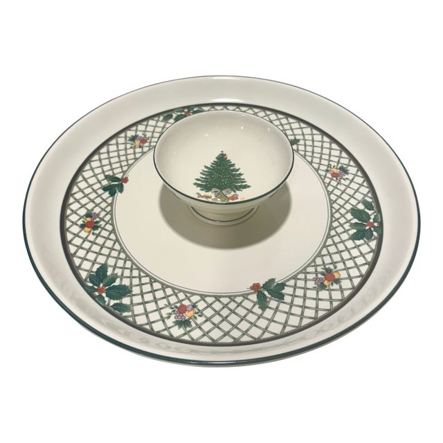 Late 20th Century Mikasa Heritage Christmas Story Chip and Dip Serving Set, 2 Pieces For Sale