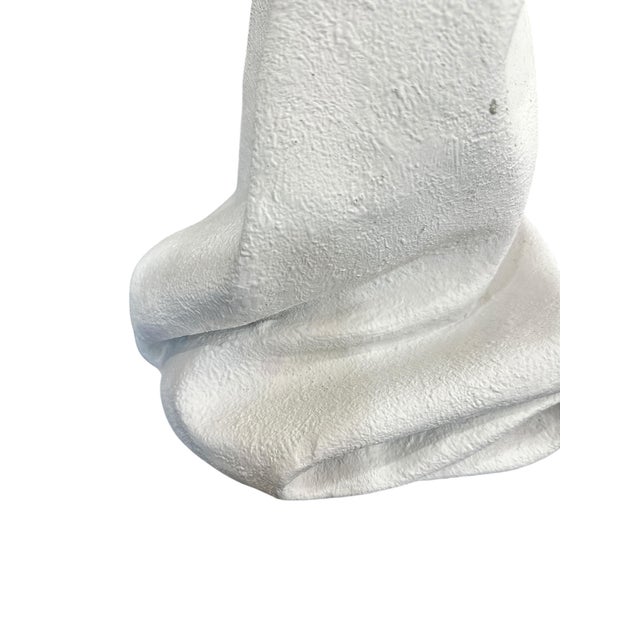 Sculpture Materials Vintage Pair of John Dickinson-Style Draped and Knotted Plaster Table Lamps For Sale - Image 7 of 15