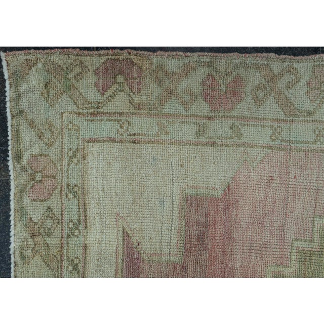Early 21st Century Turkish Vintage Rug 4'8" x 7'4" #20685 For Sale - Image 5 of 8