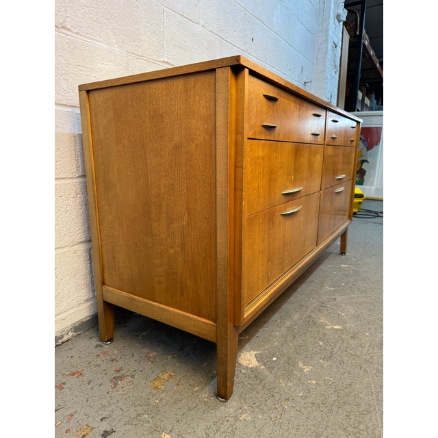 Mid 20th Century Mid-Century Six Drawer Walnut & Brass Lowboy Dresser by West Michigan Furniture Co. Attributed For Sale - Image 5 of 17