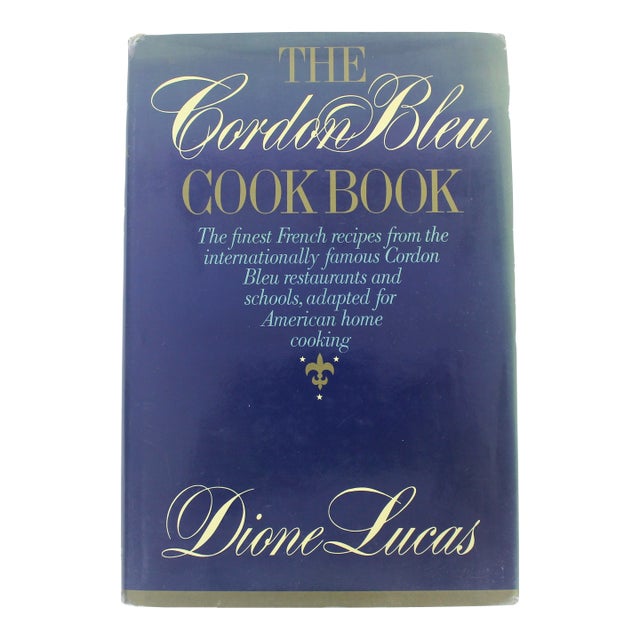 1975 the Cordon Bleu Cookbook Retro Kitchen Decor, Old Hardcover For Sale