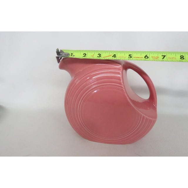 Rose Fiestaware Homer Laughlin Disk Pitcher Rose Pink Jug Concentric Ring Style 4835b For Sale - Image 8 of 16
