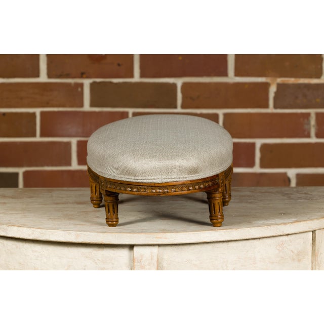 French Louis XVI Style Walnut Footstool with Linen Upholstery, 19th Century For Sale - Image 11 of 12