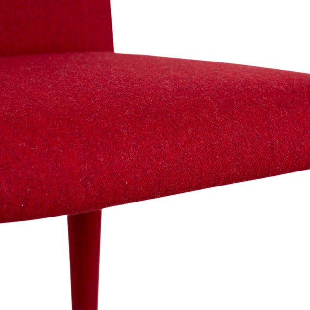 When it comes to contemporary design that makes no compromises on quality, B&B Italia is the undisputed benchmark. This...