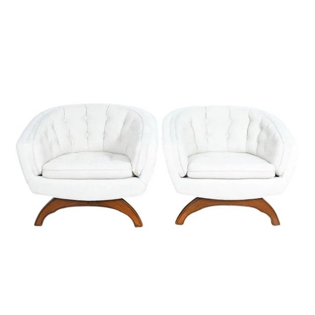 1950s Mid Century Kroehler Style Pair of Barrel Chairs For Sale - Image 11 of 11