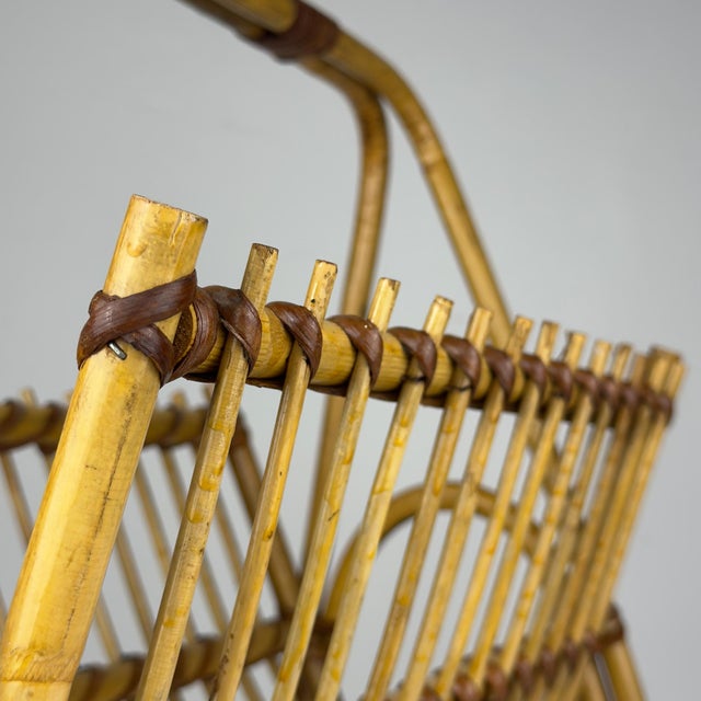 Vintage Bamboo and Vienna Straw Magazine Rack, Italy, 1960s, in Very Good conditions. Designed 1950 to 1959