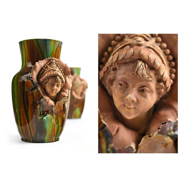 Pair of ceramic vases and sculpted clay. Ceramic and terracotta vase. Polychrome green vase topped by a child's head in...
