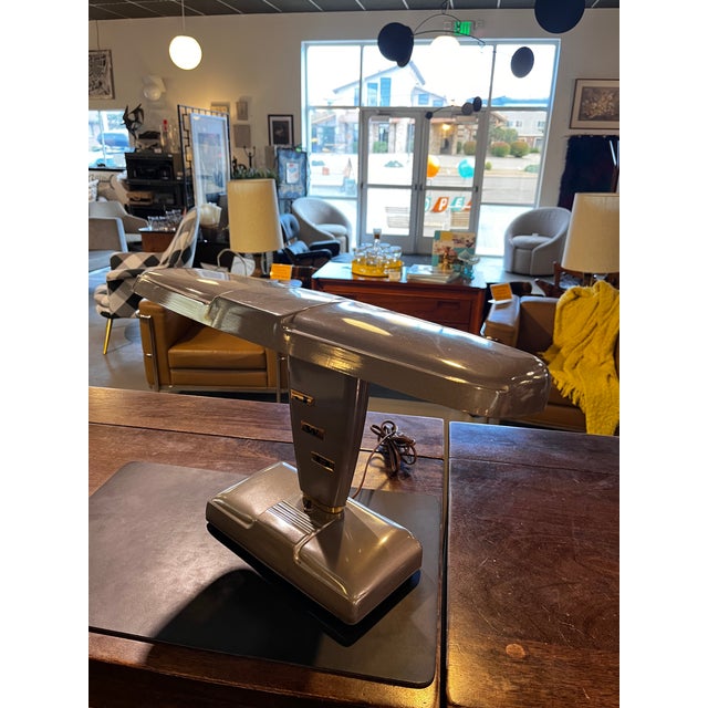 Mid 20th Century Vintage Art Deco Streamline Bank Lamp, Circa 1960s For Sale - Image 5 of 14