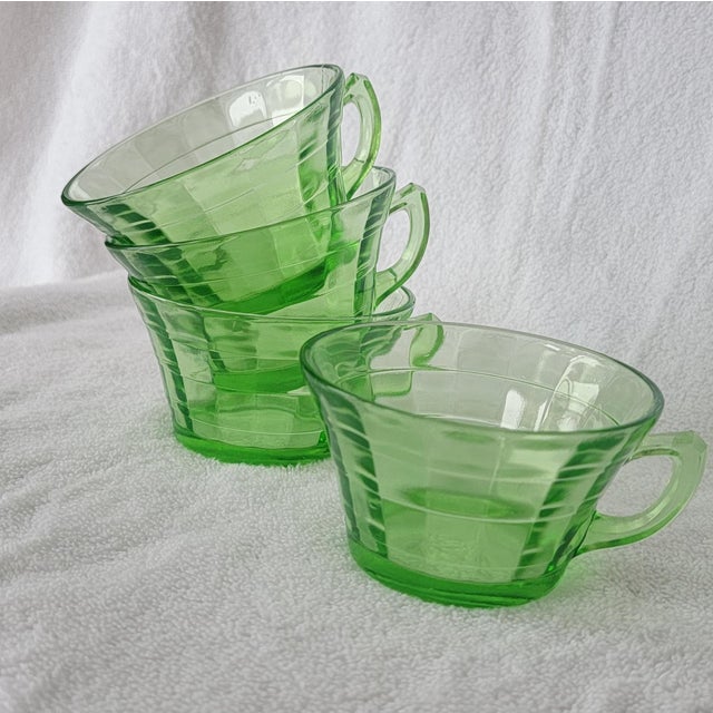 Uranium Glass Set of 4 Green Tea Cups Early 20th Century For Sale - Image 4 of 18