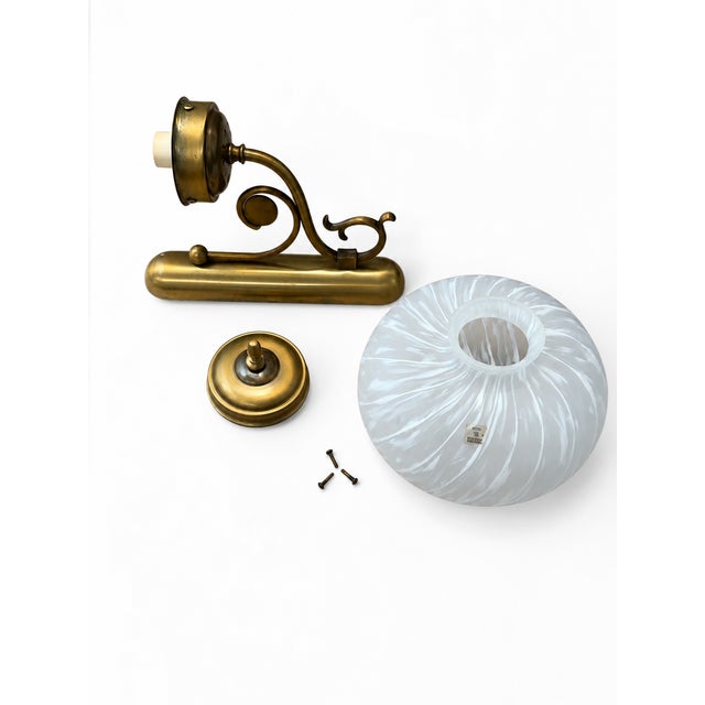 Mid-Century Italian Brass and Murano Swirl Glass Sconce by Vetreria Lag, 1970s For Sale - Image 10 of 15
