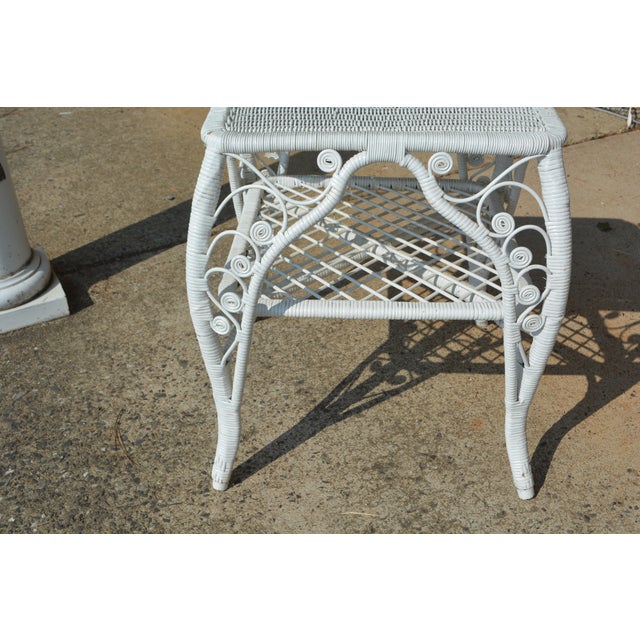 Vintage Square White Wicker End / Side Table W/ Fiddlehead Scroll Work & Lower Shelf For Sale - Image 4 of 14