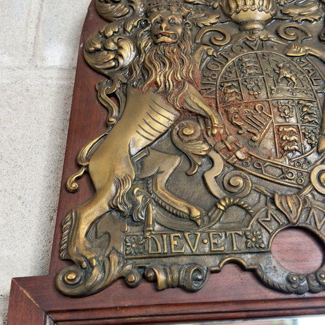 Early 20th Century Antique Mirror with English Royal Coat of Arms, 1900s For Sale - Image 5 of 11