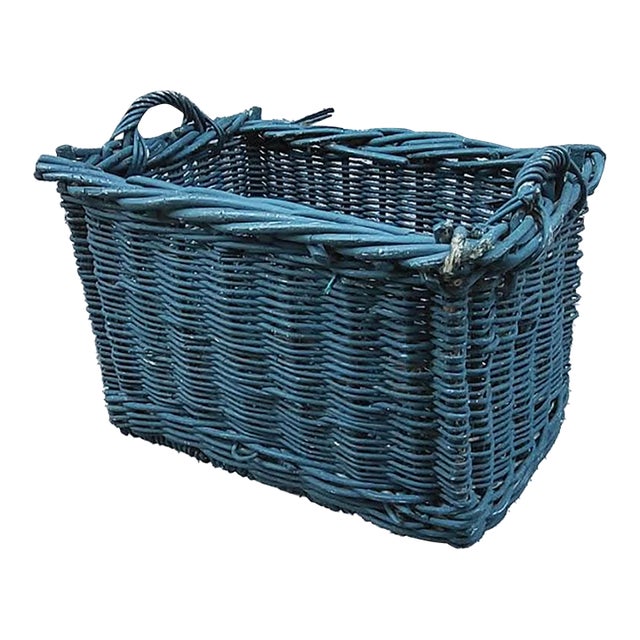 Large French Country Painted Wicker Willow Basket – Woven Handles For Sale