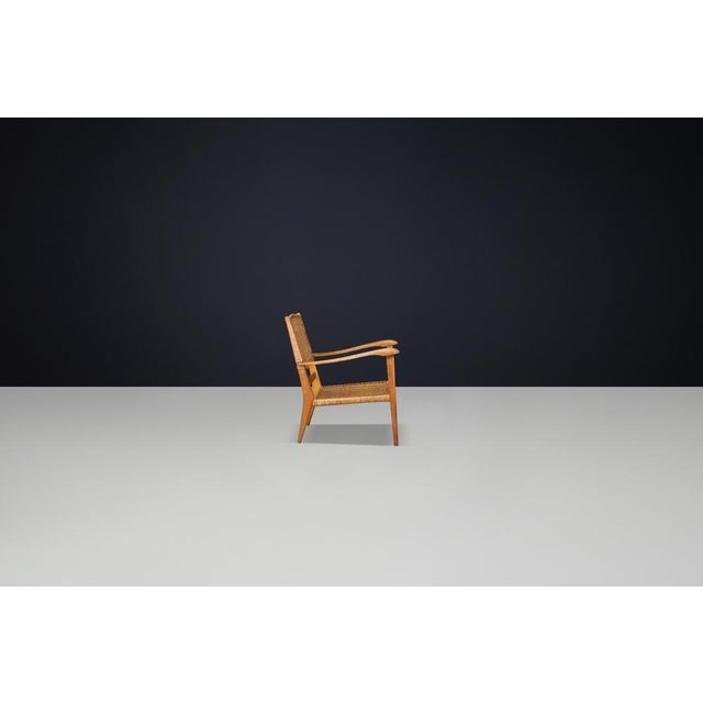 Børge Mogensen Mid-Century Sculpted Armchair in Oak and Rattan attributed to Børge Mogensen for Fredericia, France, 1950s For Sale - Image 4 of 10