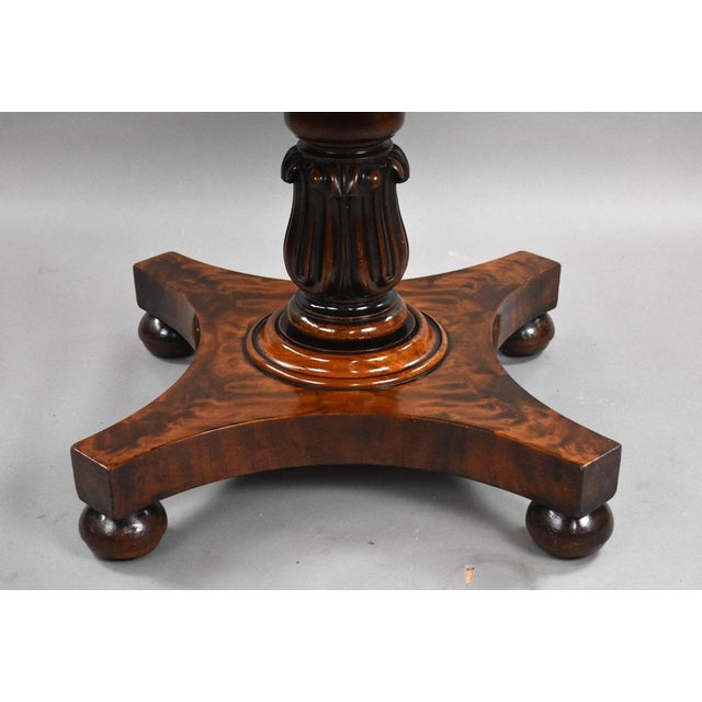 Antique Victorian Tilt Top Table in Mahogany, 1880 For Sale - Image 6 of 7