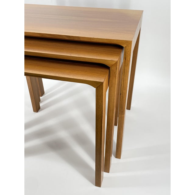 Mid-Century Modern Mid-Century Nesting Tables in Walnut & Teak by Rex Raab for Wilhelm Renz, Germany, 1950s, Set of 3 For Sale - Image 3 of 16