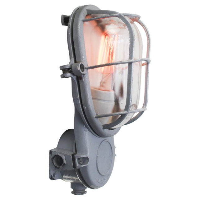 Vintage Industrial Grey and Clear Glass Wall Lamp from Industria Rotterdam For Sale - Image 4 of 6
