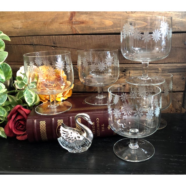 Set of 5 Vintage Clear Crystal Dessert Sherbet Cups Daisy Floral Etched